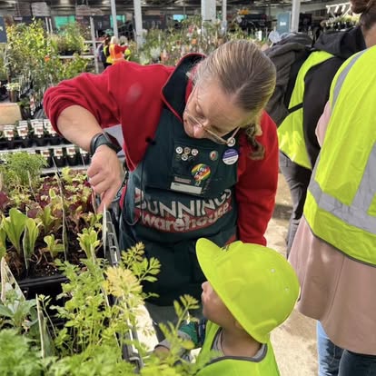 Lakeview Preschool children connecting with the local community at Bunnings